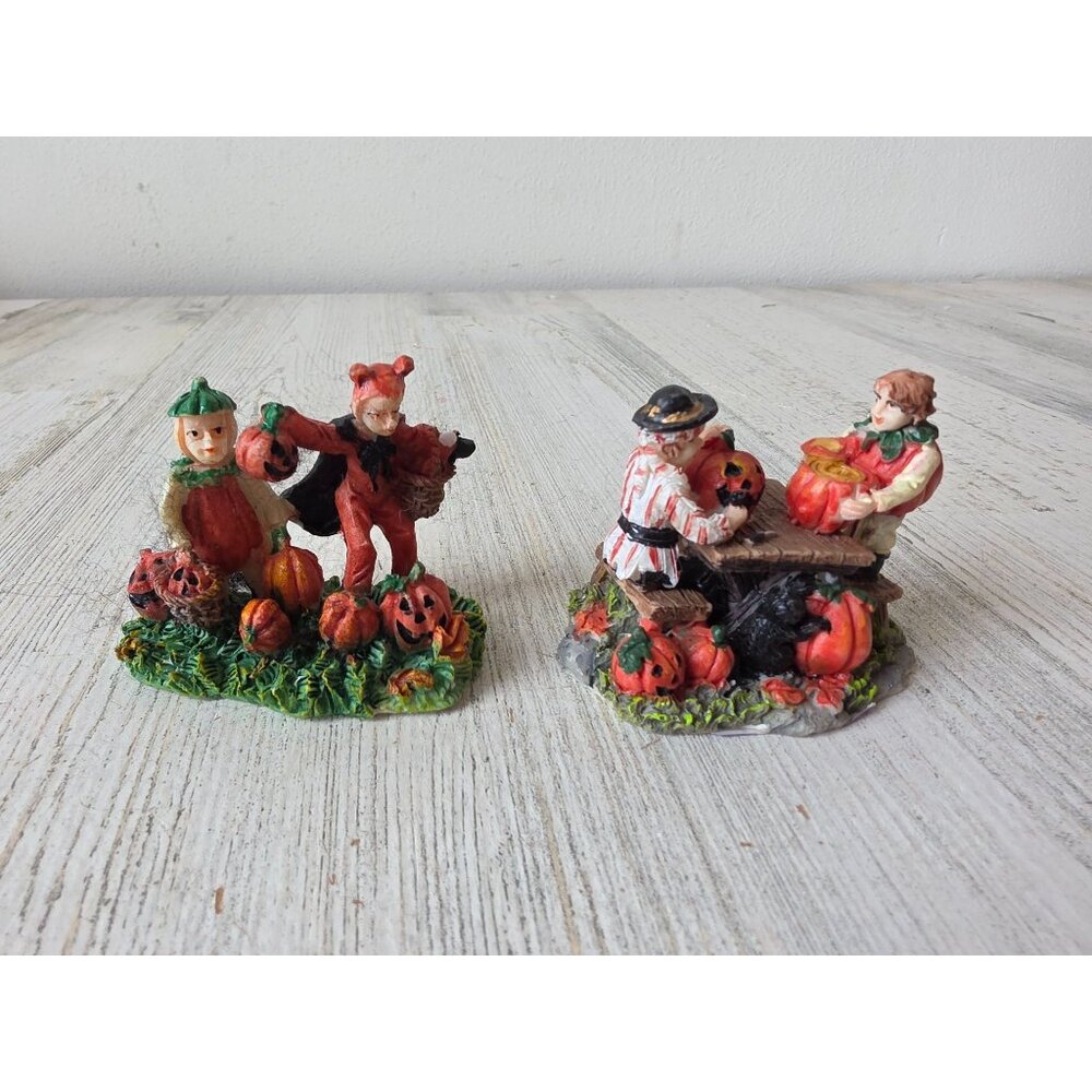 Vintage pumpkin carving Halloween village people accessory jack-o'-lantern devil